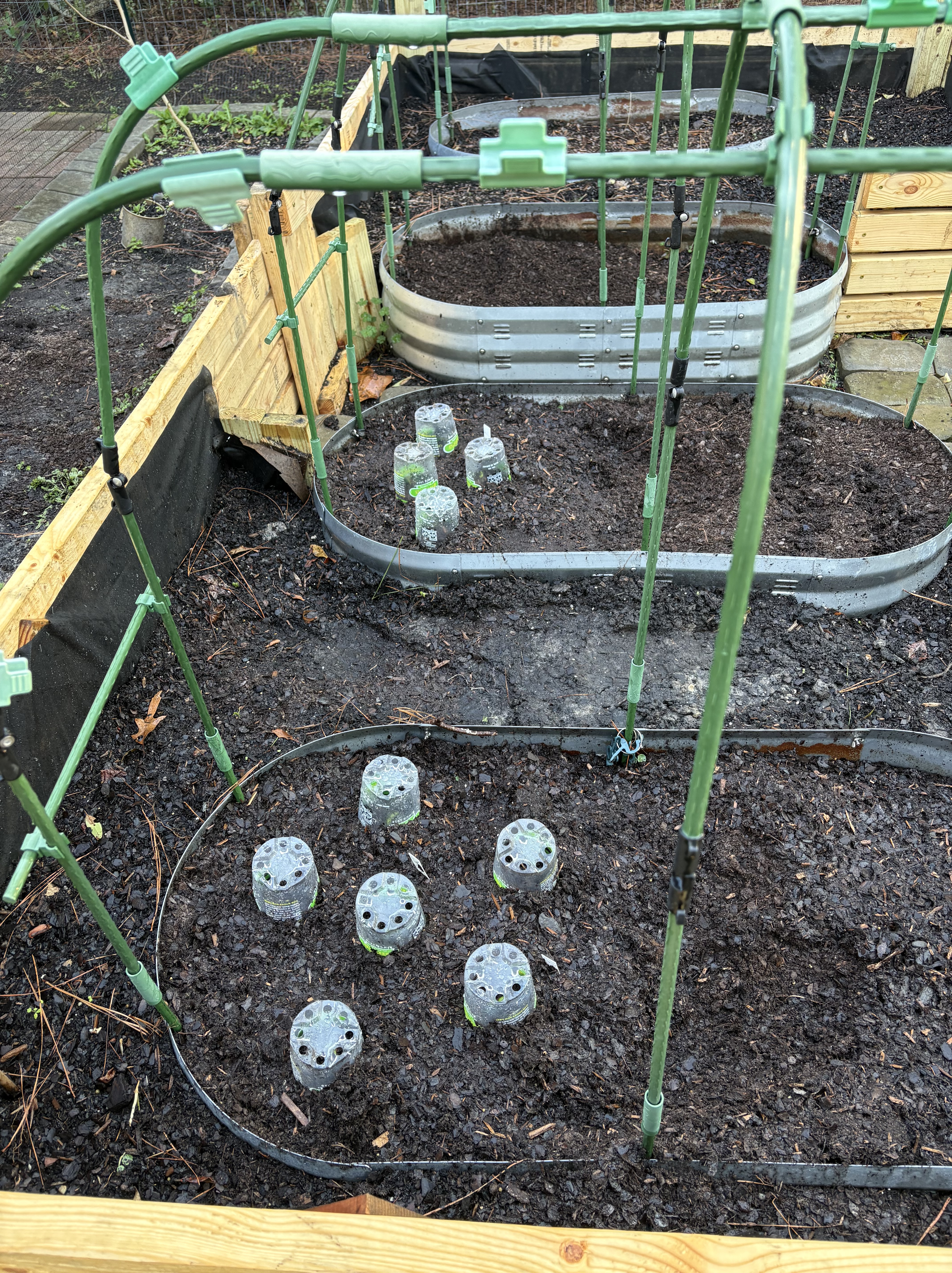 Garden trellises and structures built on-site